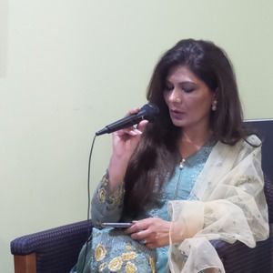 Meet your Posher, Naheed